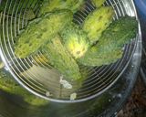 A picture of step 3 of Stuffed masala karela / bittergourd.