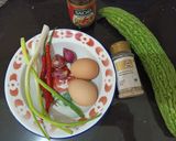 Foto langkah ke 1 dari resep Telur Dadar Pare Khas Pontianak.