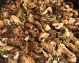 Betyáros-gombás húsgomboc recept fázis 4 fotója