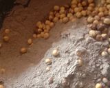 A picture of step 2 of Roasted choley.