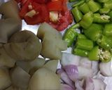 A picture of step 2 of Mirchi ki sabzi aur sevai.