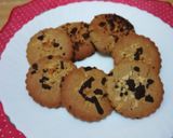 A picture of step 8 of Spiced coconut cookies.