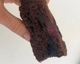 Foto del paso 3 de la receta: Bizcochito de choco con frutos rojos saludable