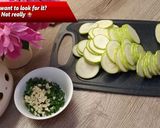 A picture of step 1 of Zucchini Puff Pastry Pie.