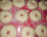 Foto langkah ke 4 dari resep Donat Tanpa Ulen.