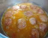 Foto del paso 5 de la receta: Albóndigas de carne, jamón y queso con guisantes