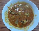 A picture of step 5 of Mushroom curry.