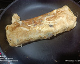 Foto del paso 4 de la receta: "Calzone" de huevo con ajos tiernos y setas