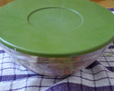 Foto del paso 3 de la receta: Ensalada de alubias (porotos blancos) al estilo Mari