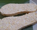 Foto langkah ke 2 dari resep Sandal Jepit (Putus) Goreng.