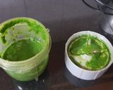 A picture of step 1 of Spinach soup with cucumber noodles.