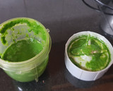 A picture of step 1 of Spinach soup with cucumber noodles.