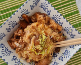 Foto del paso 3 de la receta: Solomillo de cerdo a la soja con setas y noodles de arroz