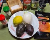Foto del paso 1 de la receta: 131. Tartar de Salmón Ahumado y Aguacate
