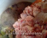 รูปขั้นตอนการทำที่ 7 ของ ไก่ต้มน้ำปลา|สูตรใส่น้ำตาลอ้อย