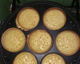 Foto langkah ke 4 dari resep Martabak mini manis.