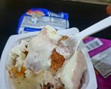 A picture of step 2 of Cereal ice-cream.