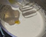 Foto langkah ke 2 dari resep Bolu Kukus Tiga Lapis.