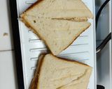 A picture of step 2 of Chicken cheese grilled sandwiches.