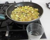 Foto del paso 8 de la receta: Salmón espolvoreado al horno y salsa de pescado ideal