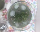 A picture of step 6 of Chia seeds mint lemon drink.