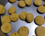 A picture of step 2 of Masala Puri.