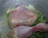 Foto del paso 3 de la receta: Pollo a la cacerola con papas y batatas 😋