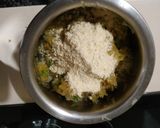 तरबूज के छिलके के वड़ा (Tarbooj ke chilke ke vada recipe in Hindi) रेसिपी चरण 4 फोटो