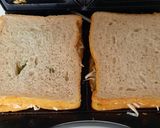 ચીઝ ચીલી સેન્ડવિચ (Cheese Chilli Sandwich Recipe In Gujarati) રેસીપી સ્ટેપ3ફોટો