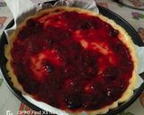 Foto del passaggio 3 della ricetta Crostata con frolla al limone e confettura di ciliegie