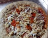 Foto langkah ke 4 dari resep Beef melting cheese mashroom pizza.