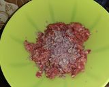 A picture of step 2 of Meatball sauce.
