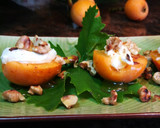 Foto del paso 4 de la receta: Nísperos con mascarpone y nueces tostadas