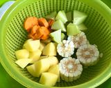 Hình bước làm 1 của món Canh Giò Heo Nấu Bắp Khoai Tây