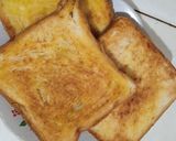 Foto langkah ke 3 dari resep Roti Bakar Pisang Keju.