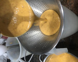 Foto del paso 5 de la receta: Crema de lentejas con crujiente de jamón y huevo de codorniz en lékué