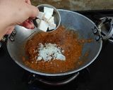 A picture of step 4 of Paneer Lababdar.
