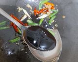 Foto langkah ke 5 dari resep 🍆 Terong Sobek Saus Pedas Manis Wijen (Versi Reels) Jesslyn Orlane.