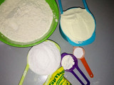 Powder milk biscuit