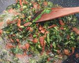 Foto del paso 2 de la receta: Pasta fresca con berza salteada
