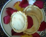 A picture of step 4 of Airfried Sugar free Anjeer-Khajur Chandrakala.