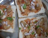 A picture of step 2 of Bread pizza.