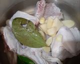 Foto langkah ke 1 dari resep Sop Ayam Jahe.