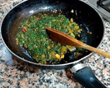 Foto del paso 8 de la receta: Alubias pintas con acelgas y sofritada de hojas de acelgas