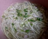Hình bước làm 3 của món Canh bầu nấu thịt vai xay