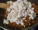 A picture of step 4 of Palak Paneer Kathi Roll.