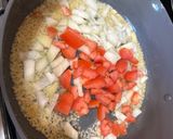A picture of step 1 of Ginisang Togue.