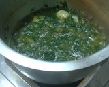 A picture of step 4 of Cream of spinach soup.