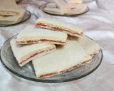 Foto del paso 19 de la receta: 🥪 Sándwiches de miga - variedad 🥪 Queso roquefort, atún, tomate, huevo, ananá, cantimpalo, jamón