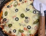 A picture of step 9 of Hot and spicy Beef cheesy pizza.